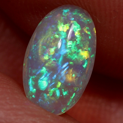SOLID CRYSTAL OPAL Bright colours in a very 3D pattern
